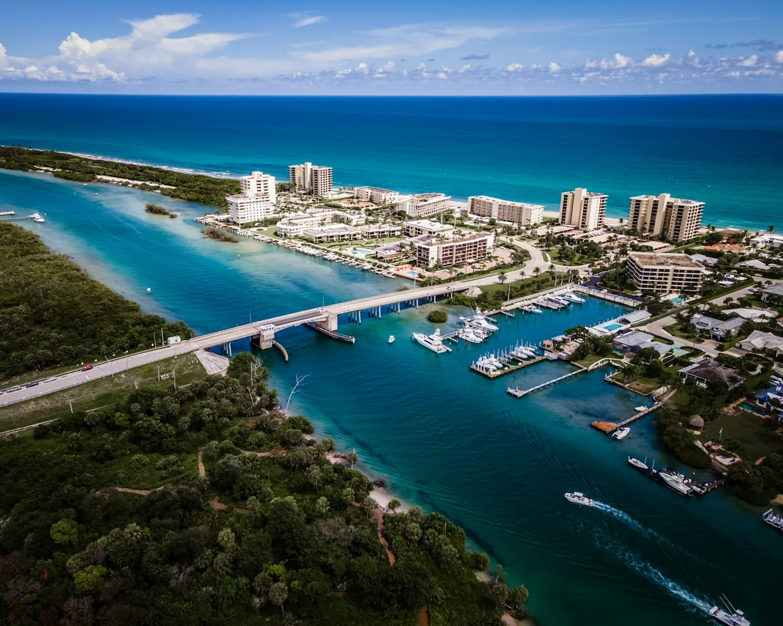 Seasonal travel and vehicle shipping planning Seasonal travel and vehicle shipping planning